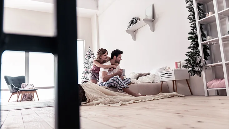 AIWA Portable Air Conditioning SETSUAIR-Couple enjoying fresh air